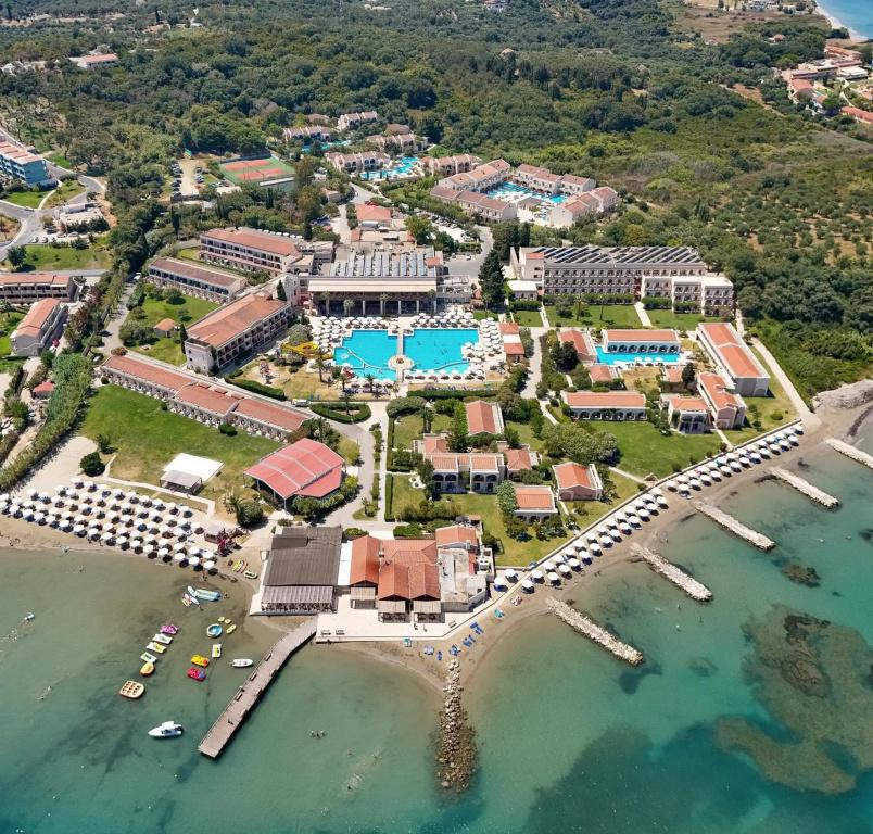 фото Roda Beach Resort & Spa
