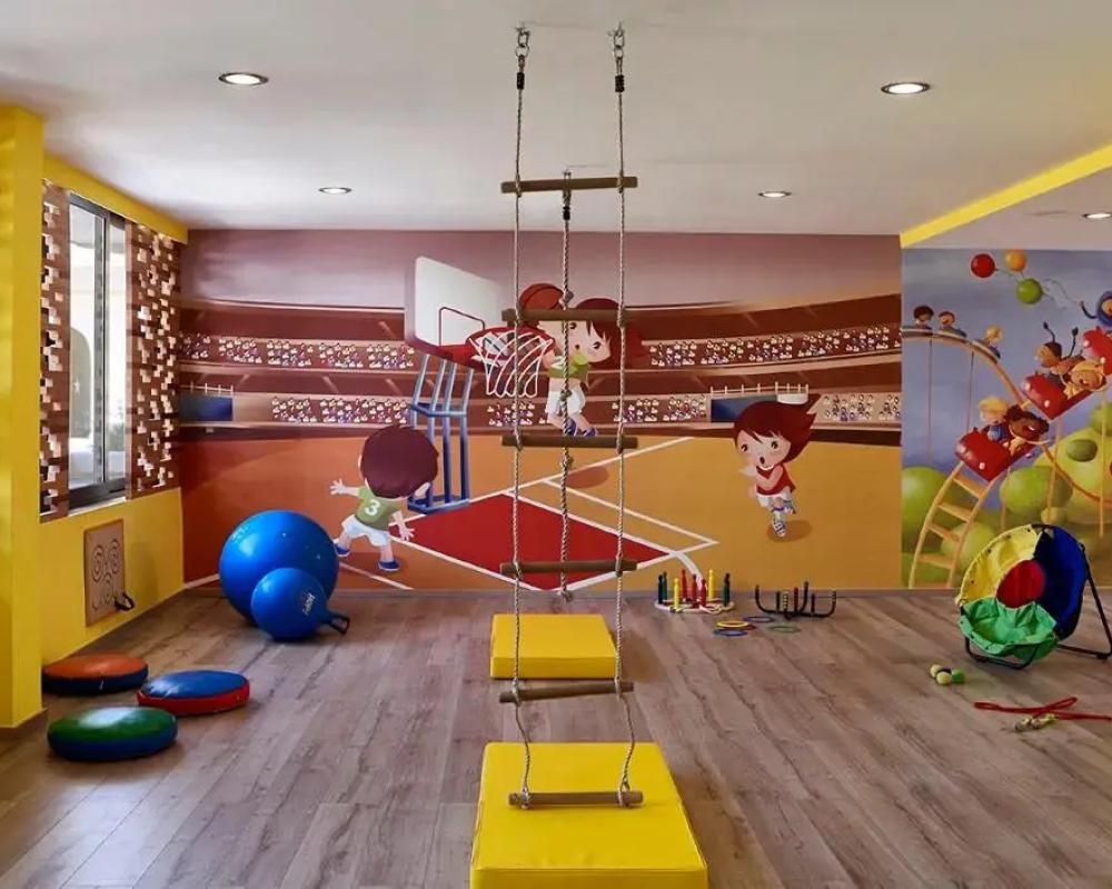 фото Roda Beach Resort & Spa