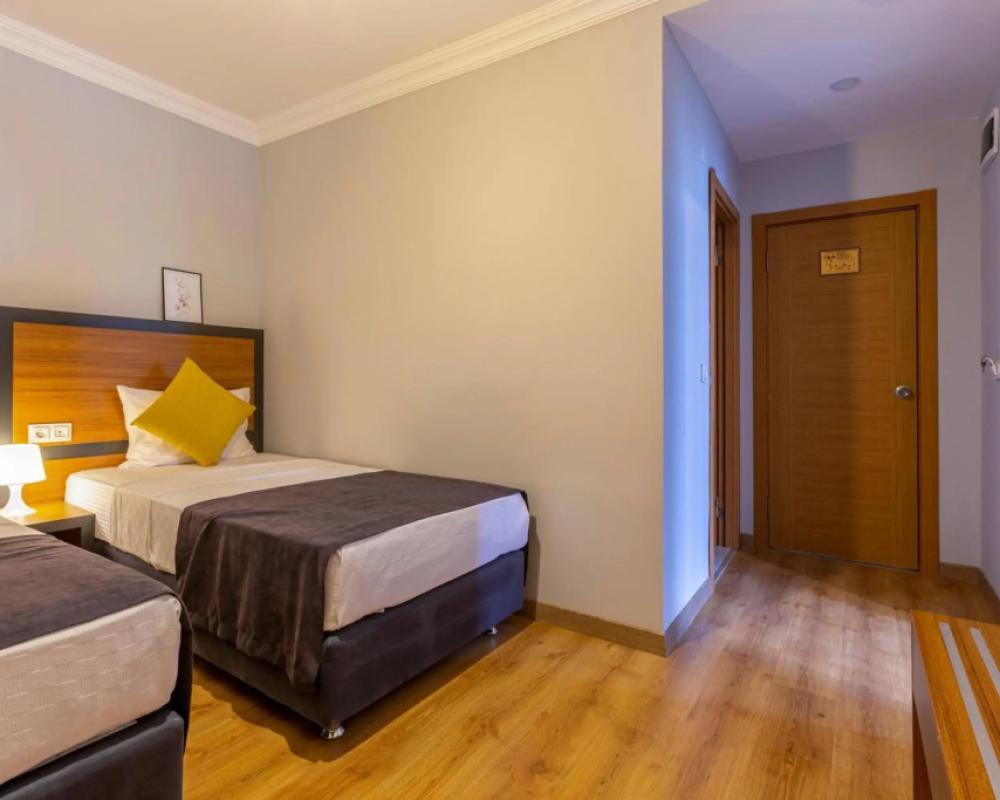 фото Roda Beach Resort & Spa