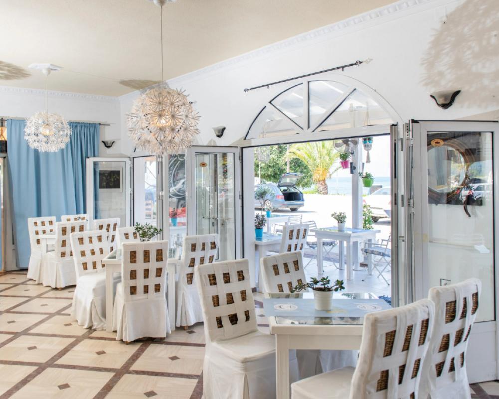 фото Aphrodite Beachfront Roda
