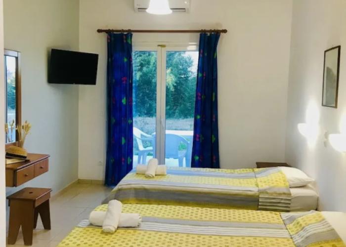 Room-studio in Banos Apartments With sha