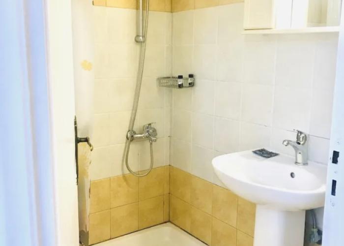 Room-studio in Banos Apartments With sha