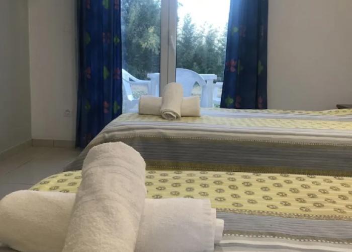 Room-banos Apartments and Swimming Pool