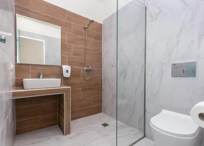 Aqua Luxury Suites by Estia