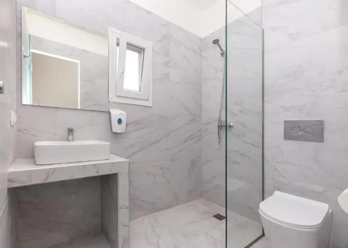 Aqua Luxury Suites by Estia