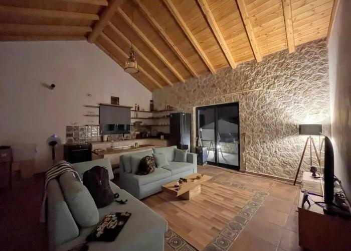 Villa With Pool in Pelekas Near the Beach