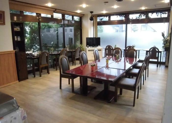 Sunshine Hotel