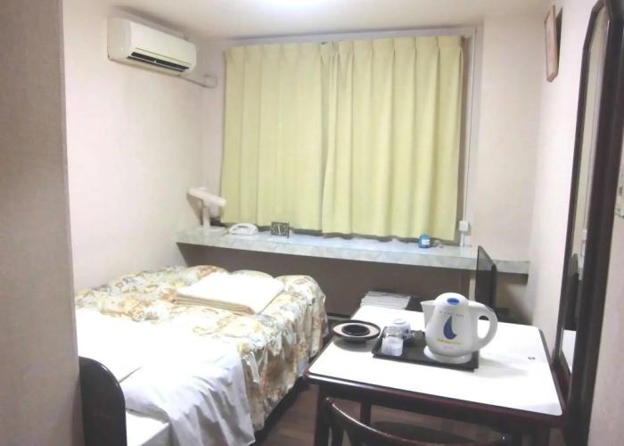 Sunshine Hotel