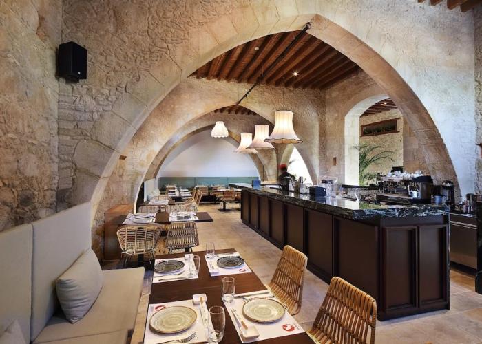 Polis 1907 by Louis Hotels