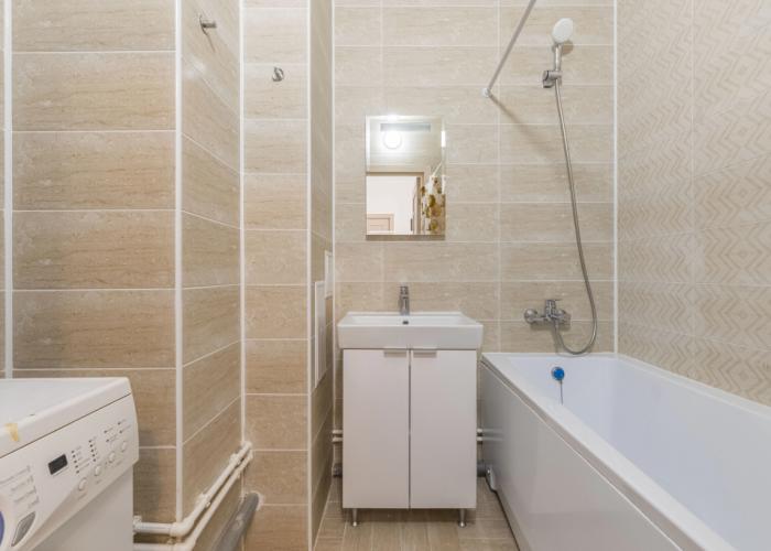 Yevro Trekhkomnatnyye v Bugrakh Flat