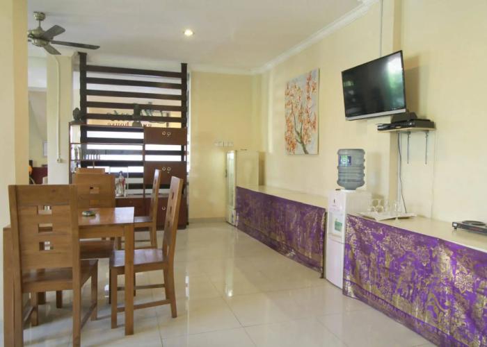 Airy Gianyar Hasanuddin Gang Dugul Sari Bali
