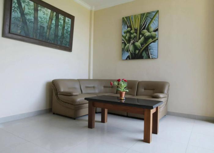 Airy Gianyar Hasanuddin Gang Dugul Sari Bali