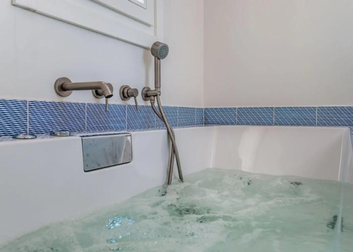 Milos Breeze Boutique Hotel