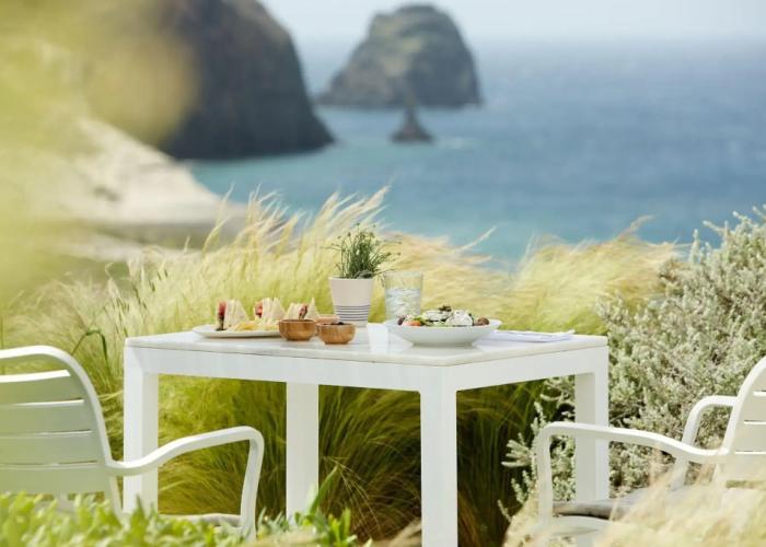 Milos Breeze Boutique Hotel