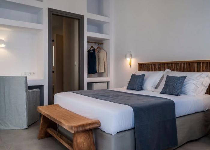Milos Breeze Boutique Hotel