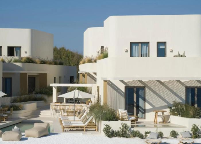 White Pebble Suites