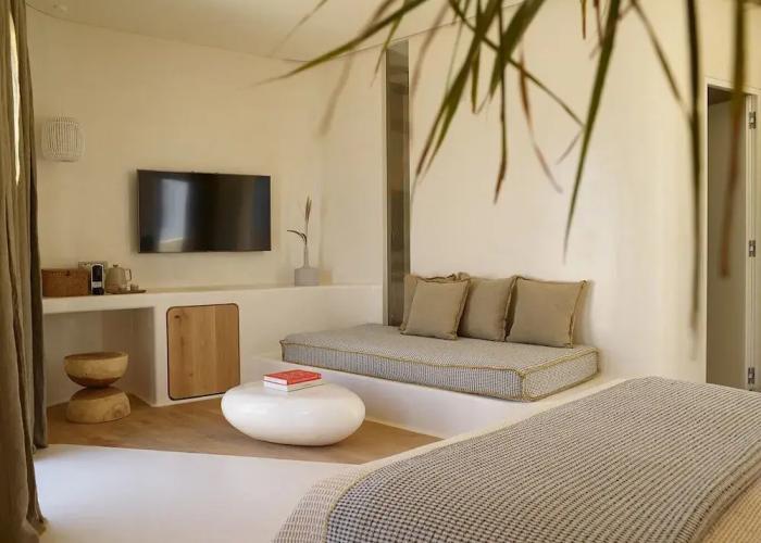 White Pebble Suites