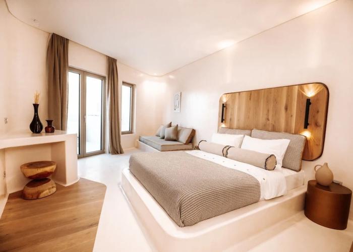 White Pebble Suites