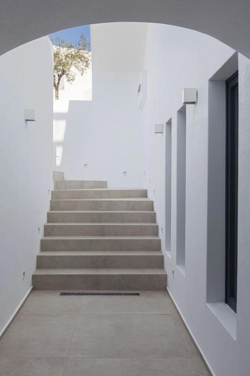 фото Phos Milos