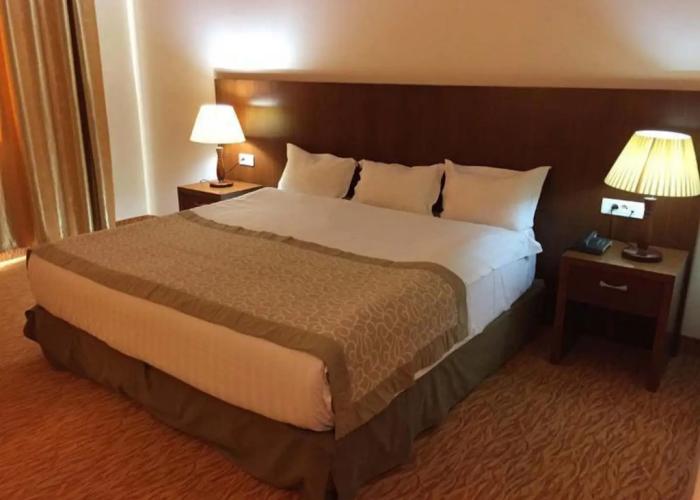 Hocine Hotel Restaurant and Spa