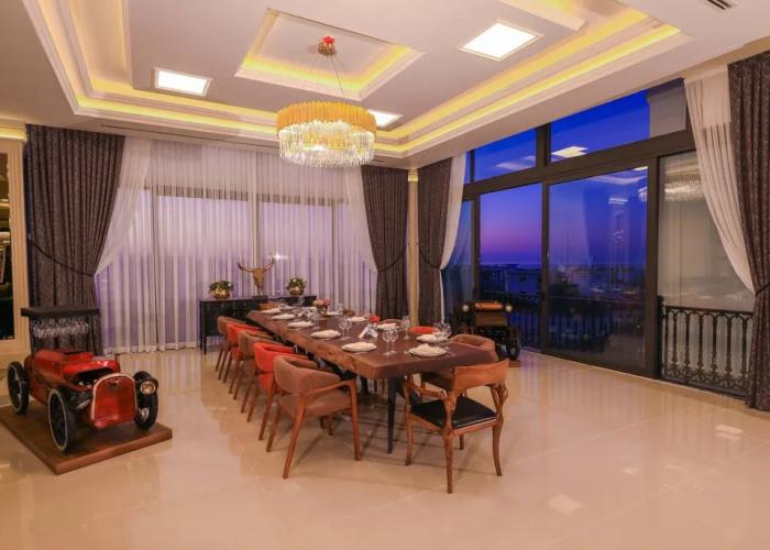 Mc Palace Hotel