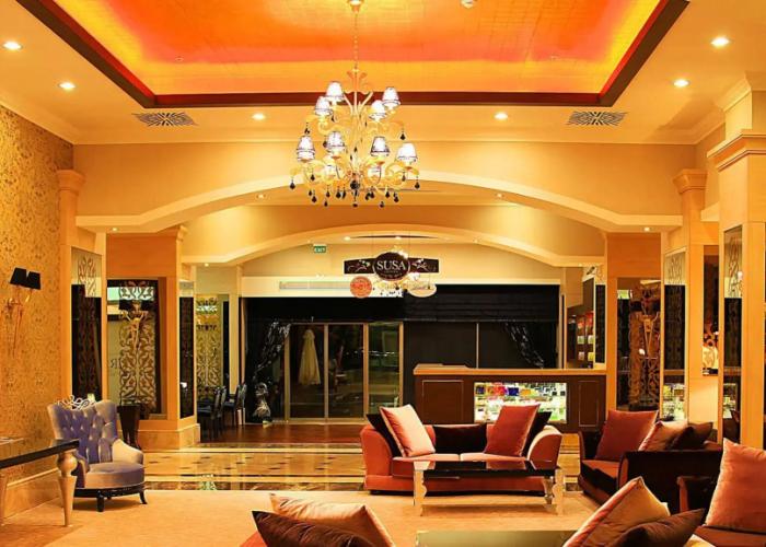 Cratos Premium Hotel & Casino