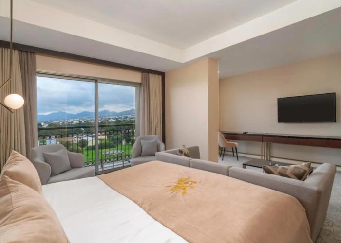 Cratos Premium Hotel & Casino