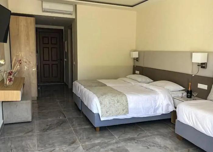 Athina Hotel