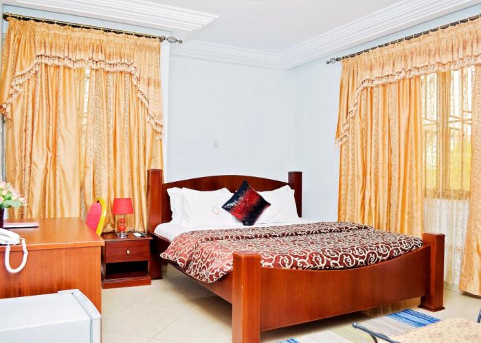 Bethel Heights Hotel