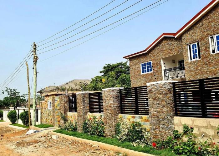Cozy,quiet & Fantastic- Close to Highway - Parking