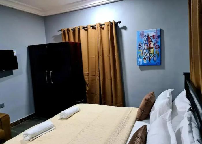 Cozy,quiet & Fantastic- Close to Highway - Parking