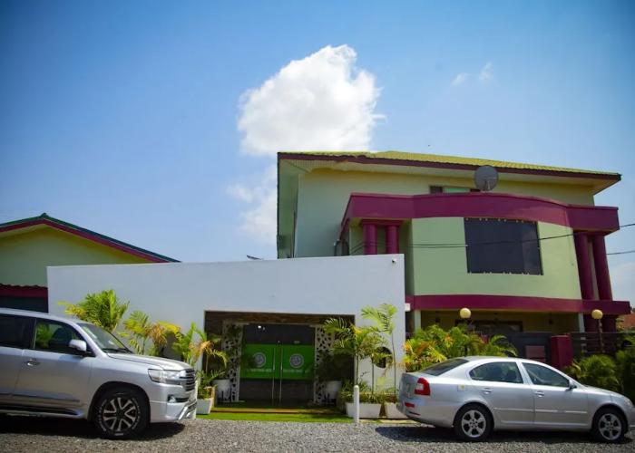 Gullivers Travel Hotel