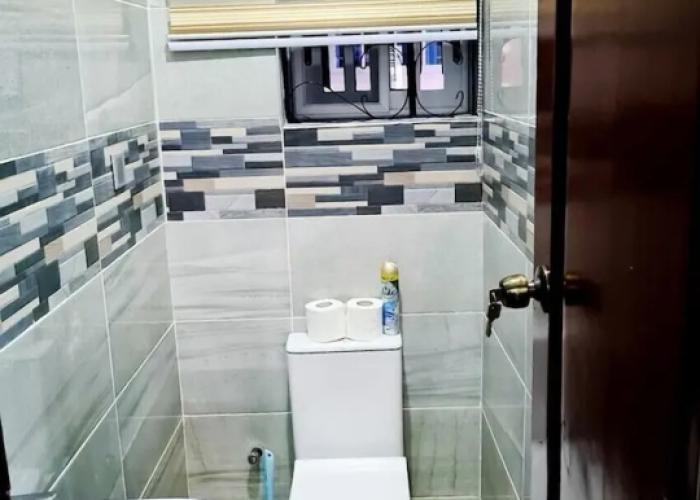 Modern Comfy & Quiet  Close to Highway