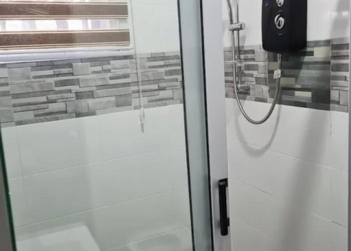 Gorgeous Quiet & Comfy Close to Highway