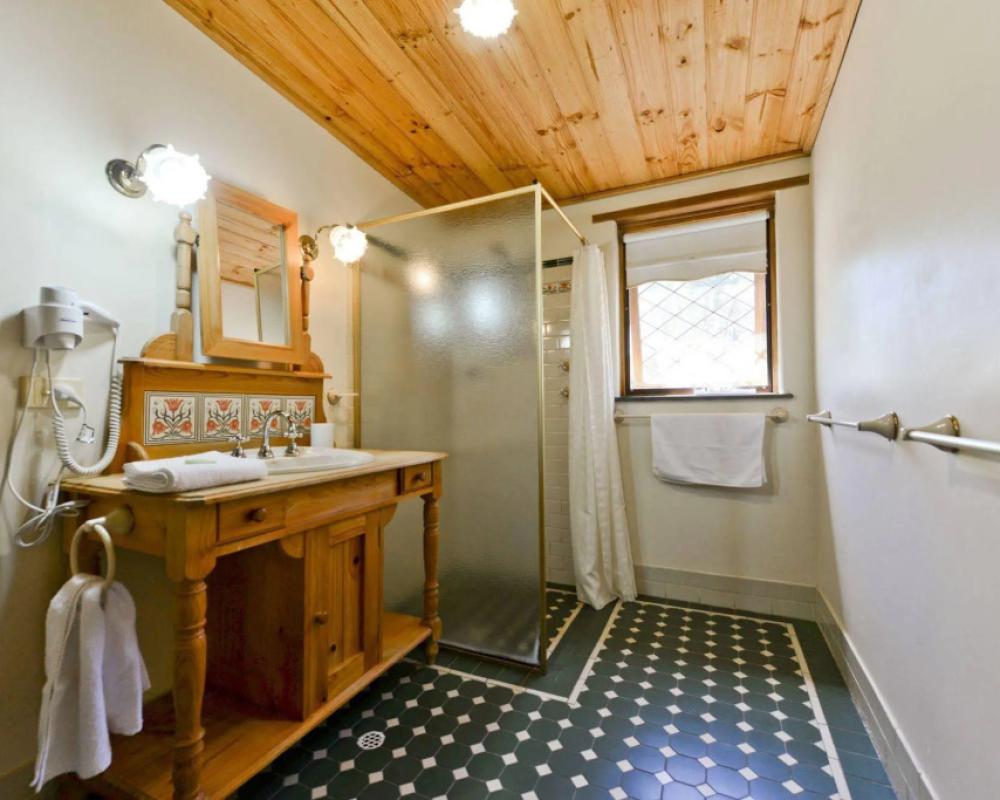 Reillys Wines Heritage Cottages