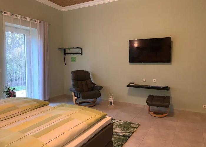 Apartment Garten near Airport
