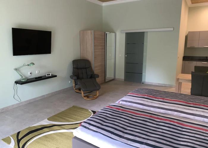 Apartment Garten near Airport