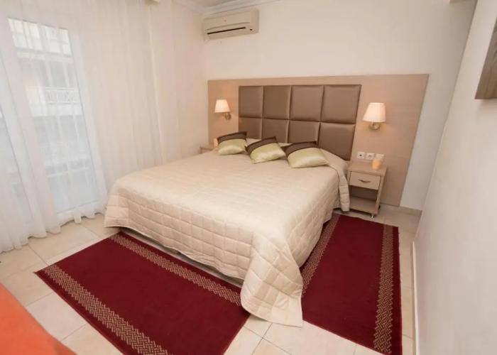Avra Hotel