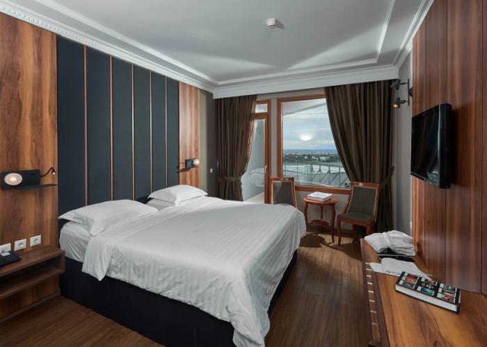 Royal Hotel
