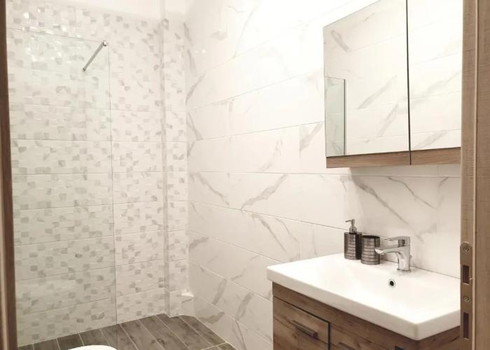Eantos Studios and Suites