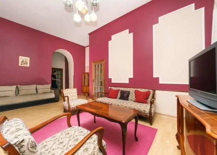 Apartment near Arena City