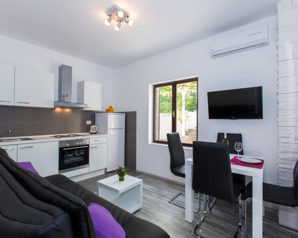 Apartments Villa Roza