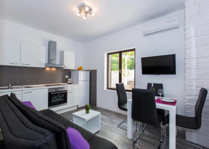 Apartments Villa Roza