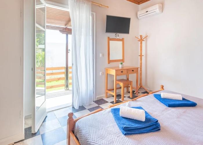 Villa Popi on the Beach of Agios Gordios