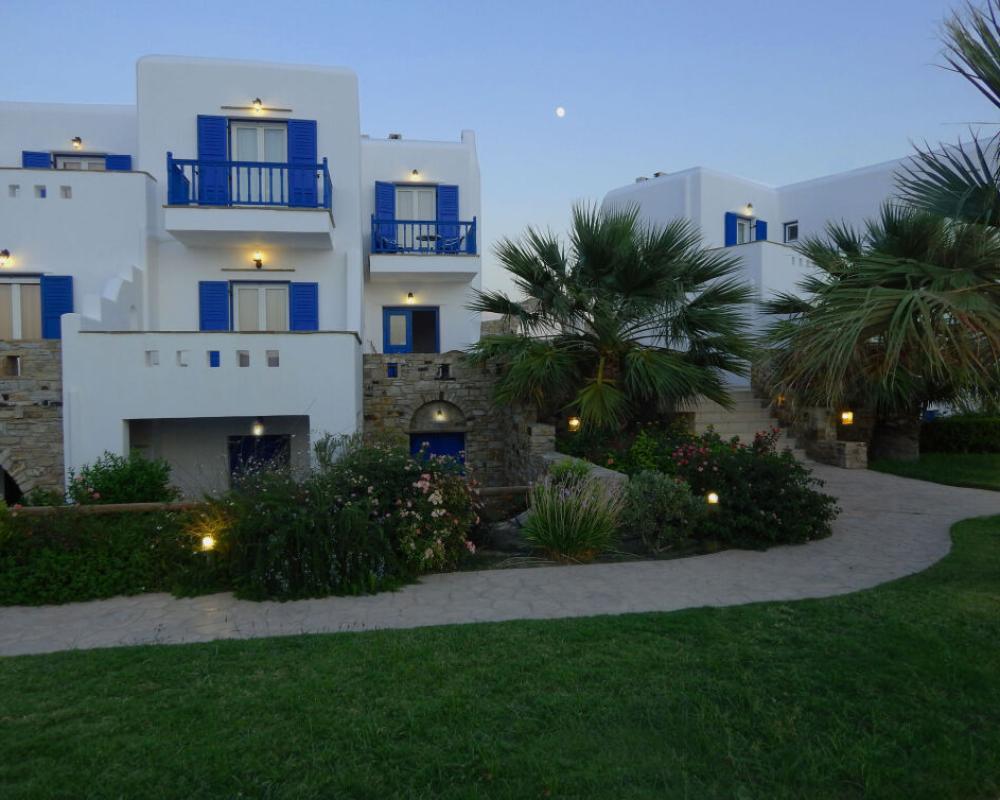 Dolphin Kastraki Studios