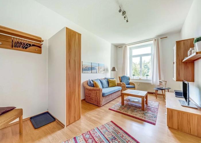 Attractive Villa With Garden in Borstendorf