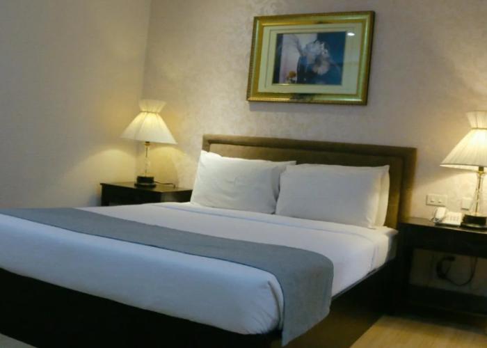 Queen Margarette Hotel - Main