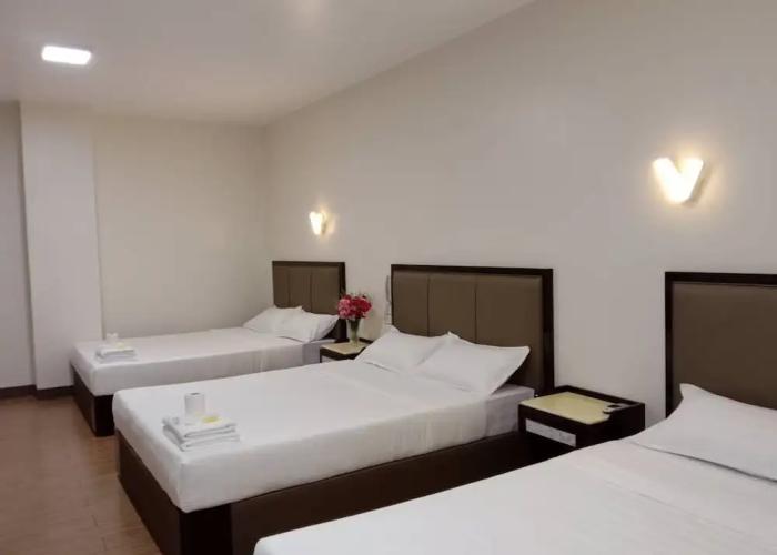 Meaco Royal Hotel- Lucena