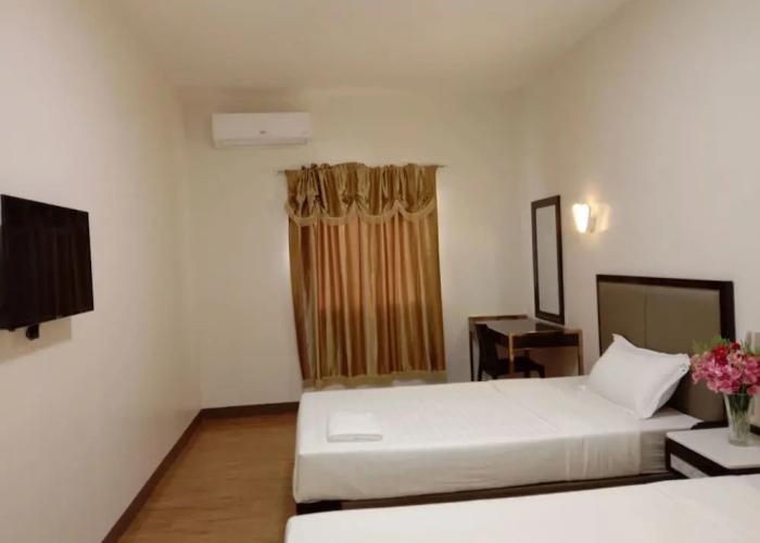 Meaco Royal Hotel- Lucena