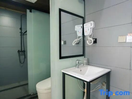 Yinxiang Xijiang Resort Hotel
